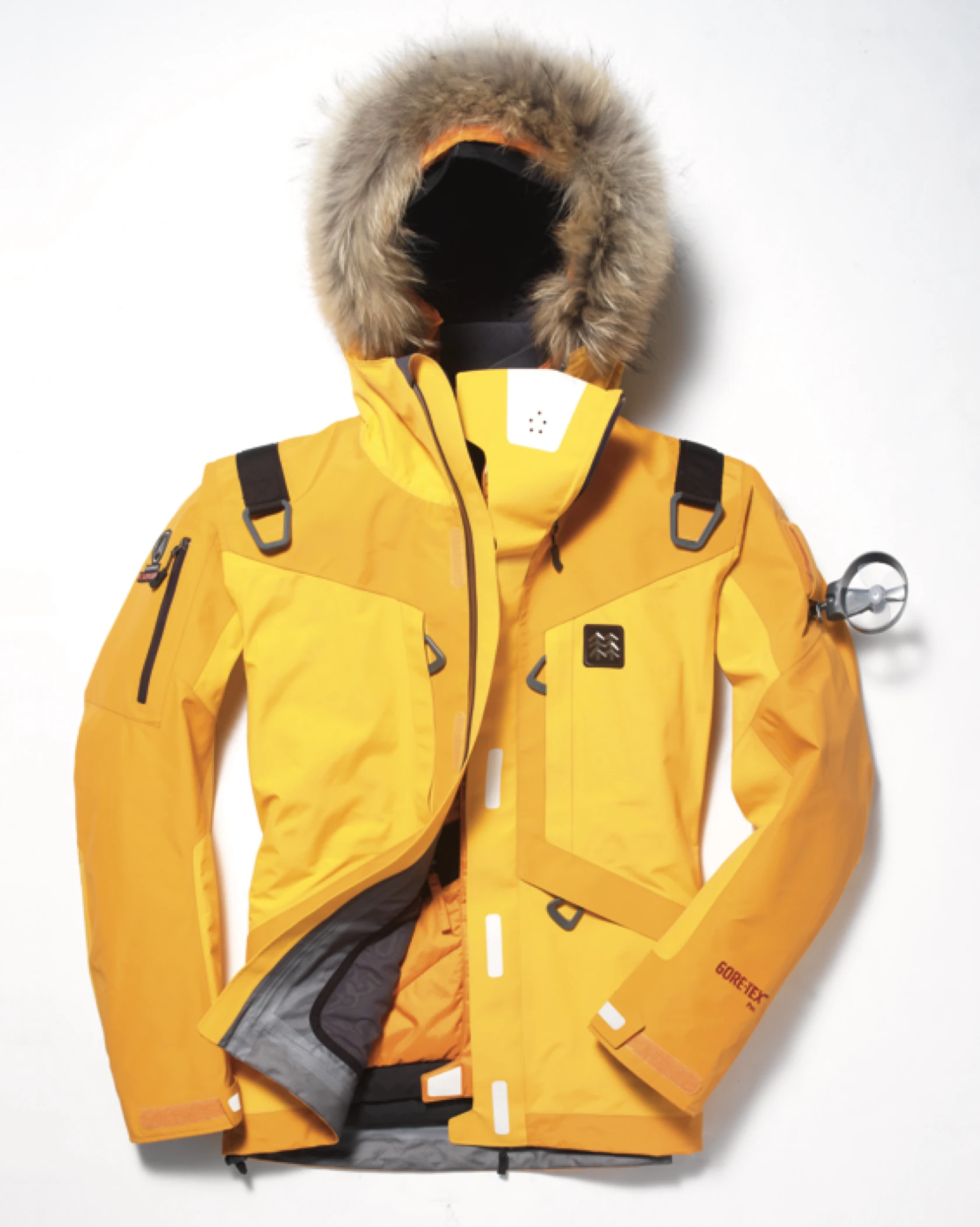 Kolon Sport: Lifetech V7 | Seymourpowell